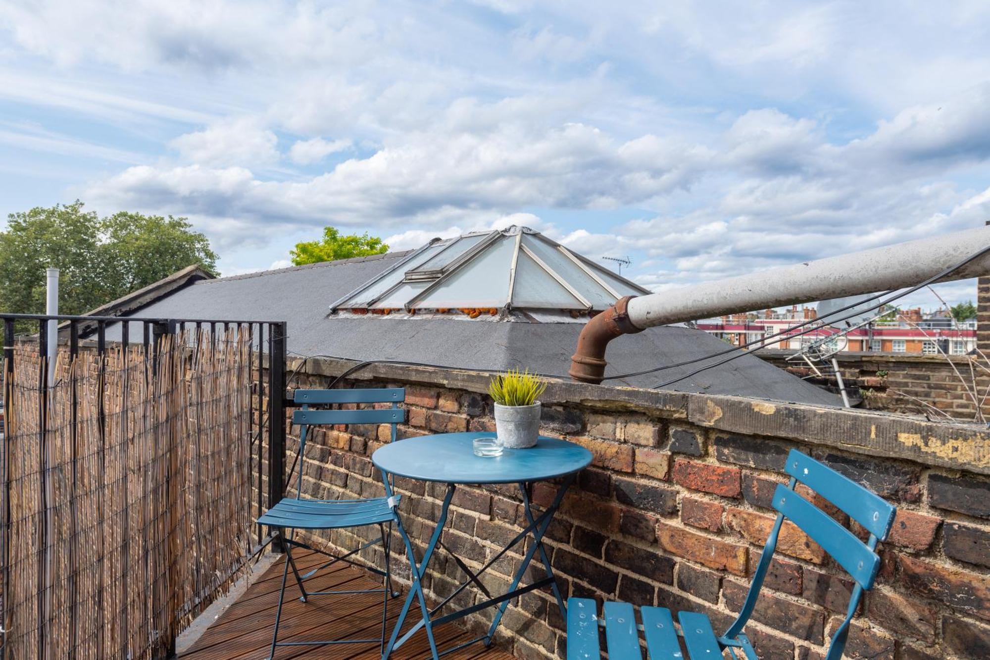 Modernised Apartments 1 And 2 Bedrooms Option Terrace And Balcony High Street Лондон Экстерьер фото